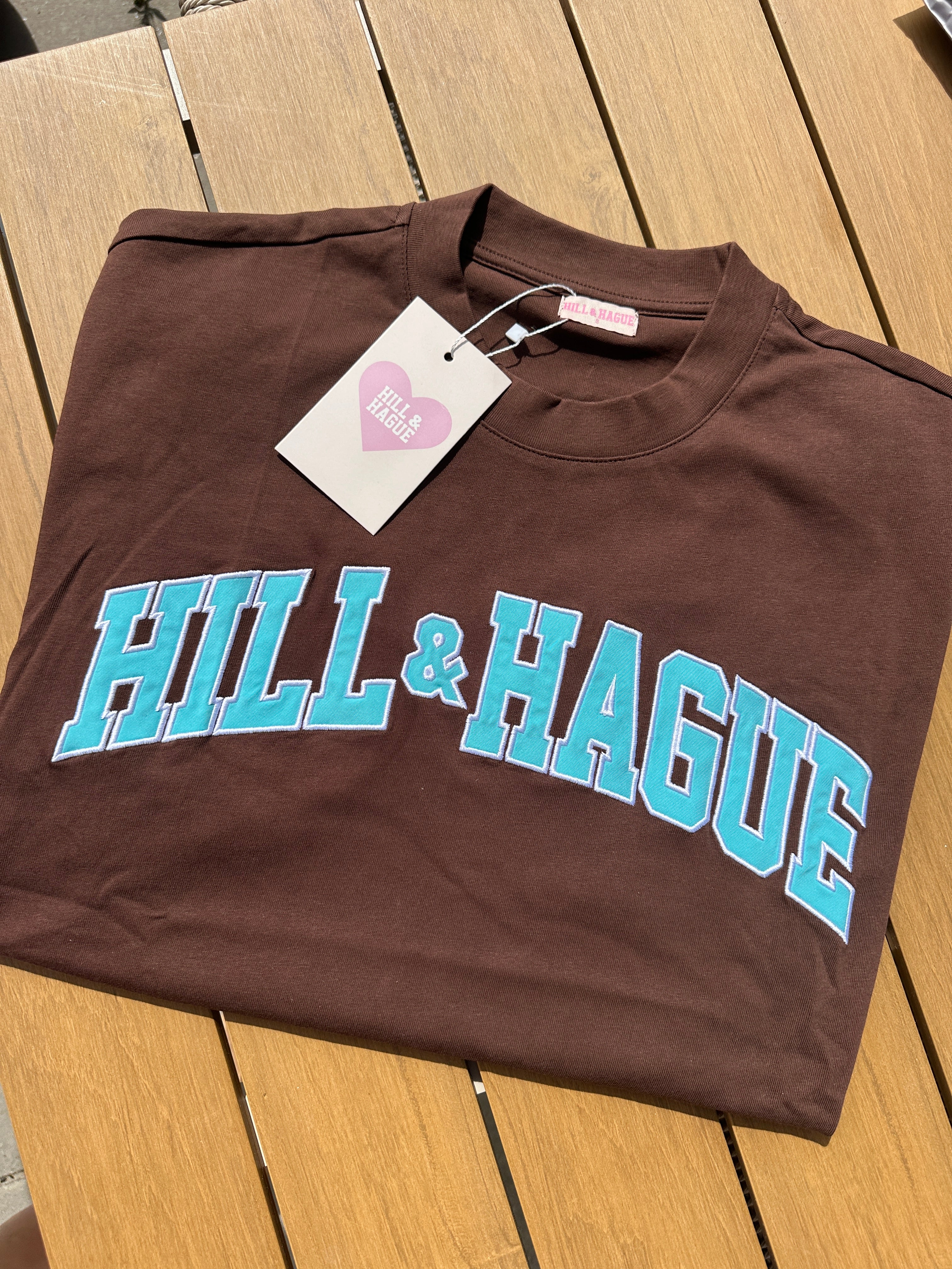 Dakota Tee